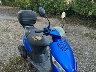 piaggio zip