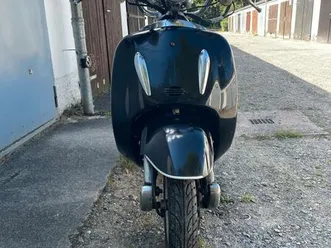 verkaufe retro roller mit papiere und schlüssel