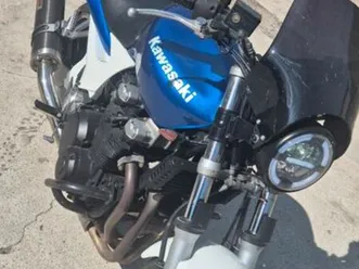 kawasaki zr7