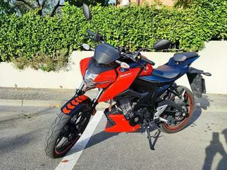 suzuki gsx-s 125 rosso