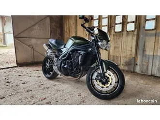 triumph speed triple 1050