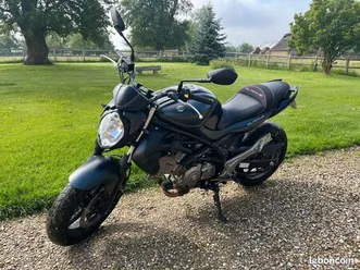 moto suzuki gladius sfv650