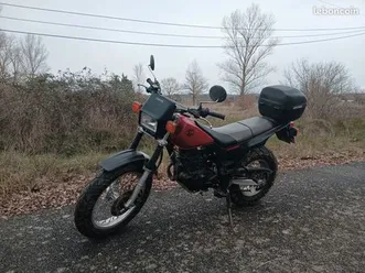 moto yamaha tw