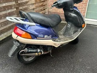 ② honda 2 takt 50 cc : start en rijd
