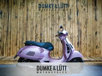 vespa gts 125 custom-pink