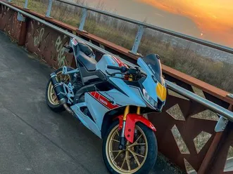 yamaha r125 - édition 60th anniversary