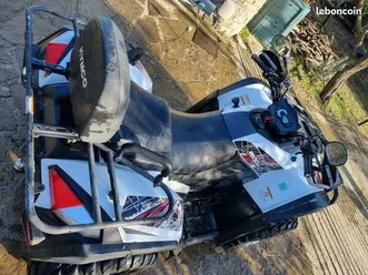 vends quad kymco 700