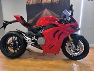 ducati panigale v4 s