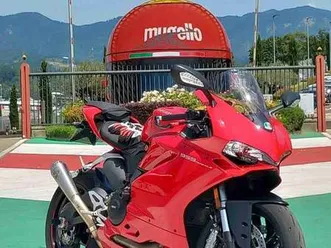 ducati 959 panigale rosso