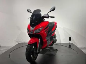 aprilia sxr 50 | 2024 | 4000km — scooters | aprilia — marktplaats