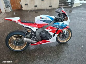 cbr 1000 piste