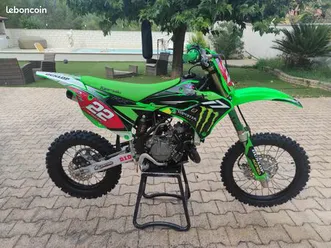 moto cross kx 85 ( petites roues)