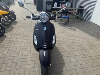 vespa primavera s 50 sport led usb matt