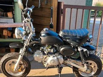 sky team special editoon monkey 125 ccm