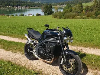 triumph speed triple 1050