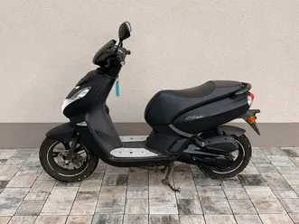 peugeot kisbee 50 4t black edition roller 45km/h mofa 25km/h