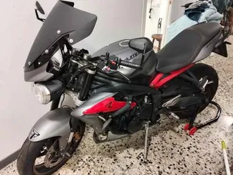 triumph - street triple 675 r