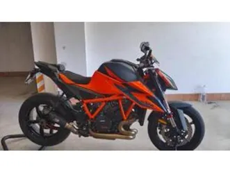 1290 super duke r (2021)