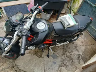 troco ou vendo benelli tnt 125 cc malagueira e horta das figueiras