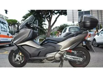 vendo kymco ak 550 premium (2023 - 25) usata a sanremo (codice 9924777) - moto.it