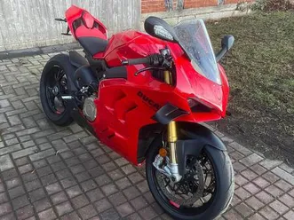 ducati panigale v4 s