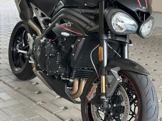 triumph speed triple 1050 rs