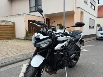 triumph street triple 765 r - top zustand und wenig km!