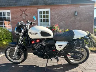 triumph thunderbird 900 sport
