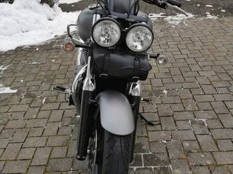 triumph thunderbird storm 1700