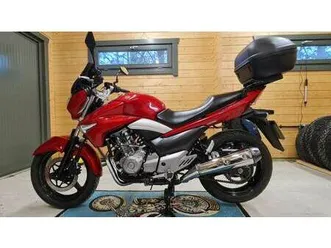 2013 - suzuki inazuma 250 (low miles)