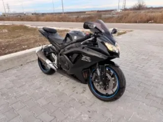 suzuki gsxr 750 к9