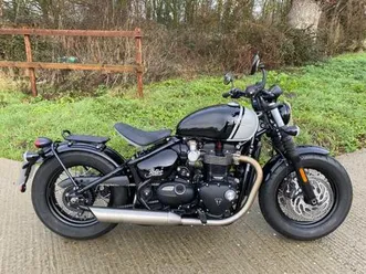 triumph bonneville bobber 1200 abs, 2024, 1,185 miles, stunning, one owner