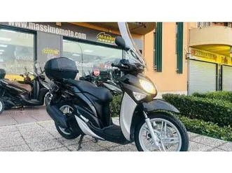 vendo yamaha xenter 150 (2011 - 14) usata a guidonia montecelio (codice 9924561) - moto.it