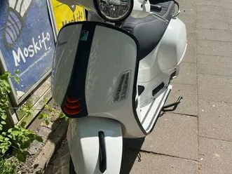 vespa 300 gts super sport