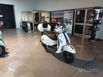 piaggio vespa 300 gts super sport