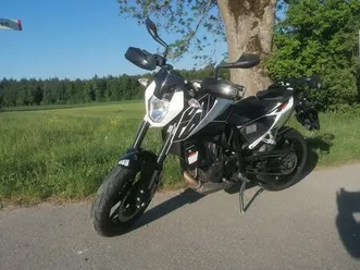 ktm 690 duke a weiß