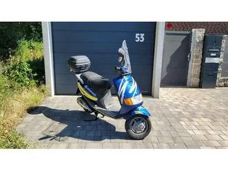 piaggio sfera 125 ccm motorroller formel 1 edition