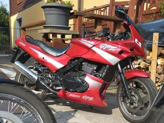 kawasaki gpz 500 s