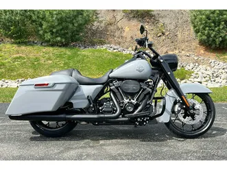 2025 road king® special