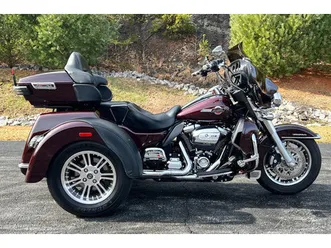 2022 tri glide® ultra