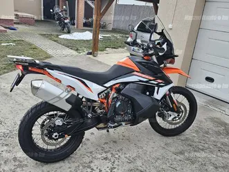 gyári élő garancia. 1. tul. 5418 km