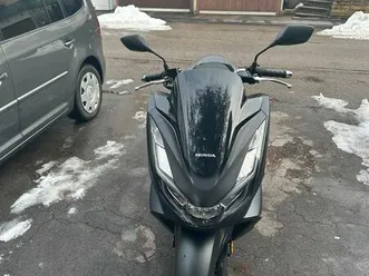 honda pcx125 matt black