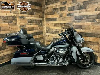 2019 harley-davidson® ultra limited low midnight blue/barracuda silver flhtkl