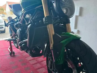 benelli 752s in neuwertigem zustand 2400 km