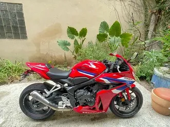 honda cbr 650r 2025 – 4000 km – ligne arrow – a2 - négociable