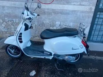 vespa 300 gts super