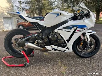 honda cbr 1000 rr 2008 préparée piste
