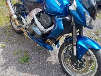 kawasaki z 750 ct ok en date du 22/12/25 propre est entretenue