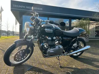 triumph thruxton 900 caferacer retro