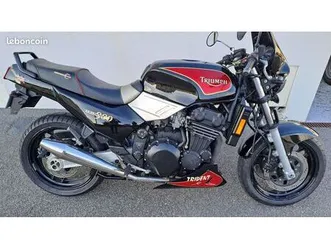 triumph trident 900